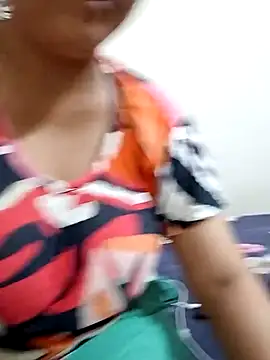 Miss-Akhi5500 online show from April 21, 2026, 8:55 pm