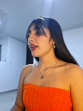 ZoeKatzz online show from March 26, 2026, 11:21 pm