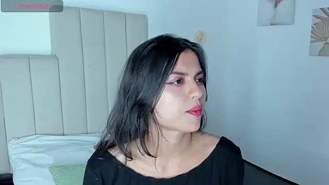 Zoee Kravitz online show from May 13, 2026, 12:19 am
