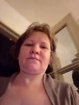 Snapshot of _LOLA-LOLA_ chatting on April 13, 2026, 4:56 pm LOLA-LOLA online show from April 13, 2026, 4:56 pm