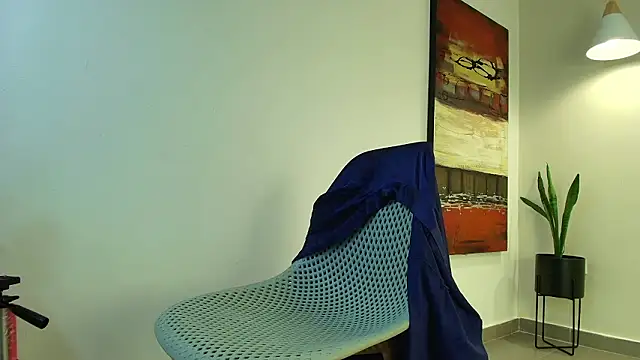 Astrid Black online show from March 11, 2026, 6:03 pm