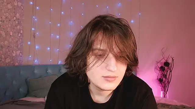 delalex online show from March 17, 2026, 8:45 pm