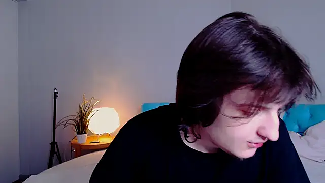 delalex online show from April 12, 2026, 8:14 pm