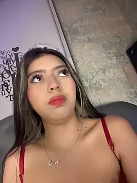 LolliePopsXXX online show from July 18, 2026, 1:04 pm