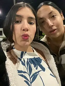 Snapshot of valery_cam0 chatting on March 13, 2026, 3:35 am valery cam0 online show from March 13, 2026, 3:35 am