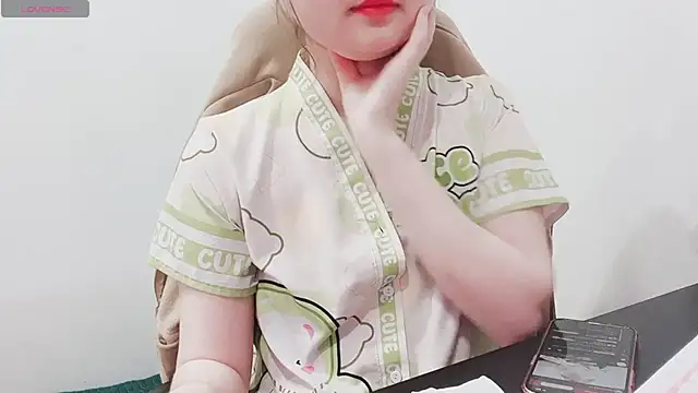 hunhun122 online show from March 12, 2026, 4:35 pm