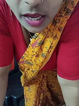 sweety000111 online show from March 16, 2026, 5:44 am