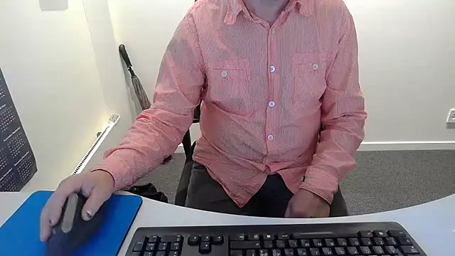 Snapshot of Buggemann chatting on July 8, 2026, 2:27 am Buggemann online show from July 8, 2026, 2:27 am
