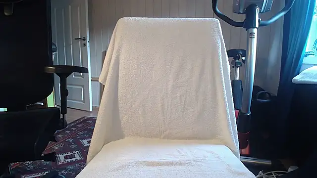 Snapshot of Buggemann chatting on July 19, 2026, 3:32 am Buggemann online show from July 19, 2026, 3:32 am