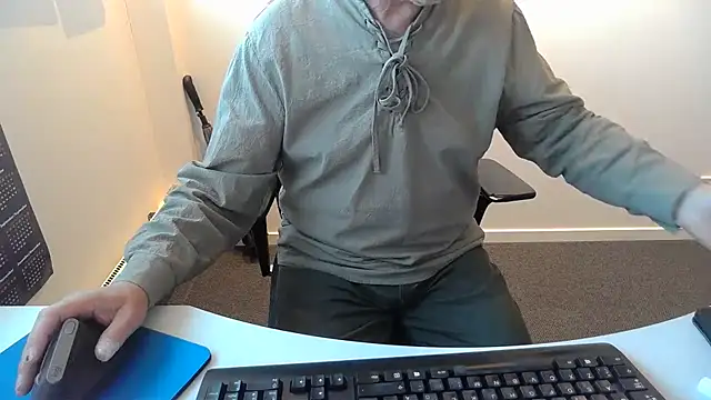 Snapshot of Buggemann chatting on July 20, 2026, 4:05 am Buggemann online show from July 20, 2026, 4:05 am