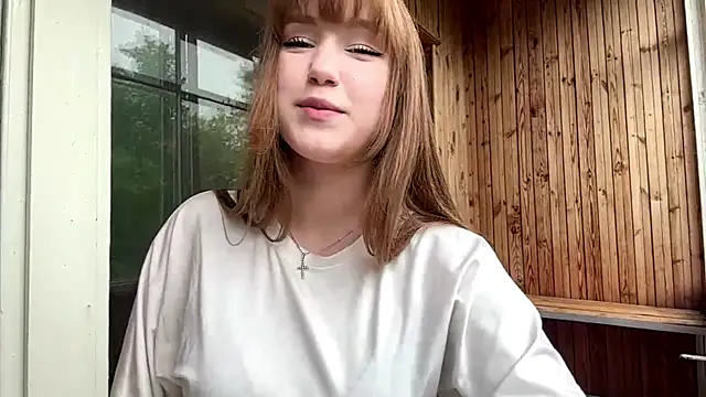 Snapshot of AnnaWasp chatting on May 9, 2026, 5:23 am AnnaWasp online show from May 9, 2026, 5:23 am