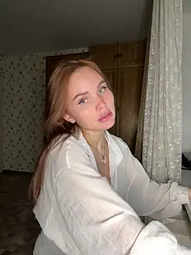 Emm lisser online show from March 12, 2026, 7:42 pm