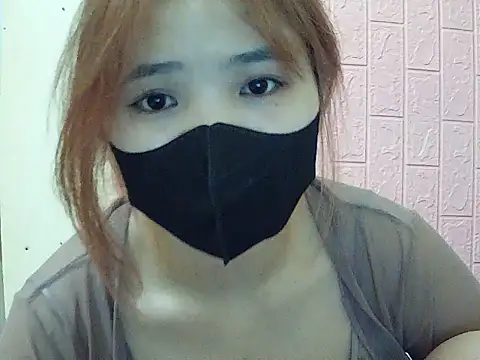 Snapshot of VyVy18 chatting on March 28, 2026, 1:22 pm VyVy18 online show from March 28, 2026, 1:22 pm