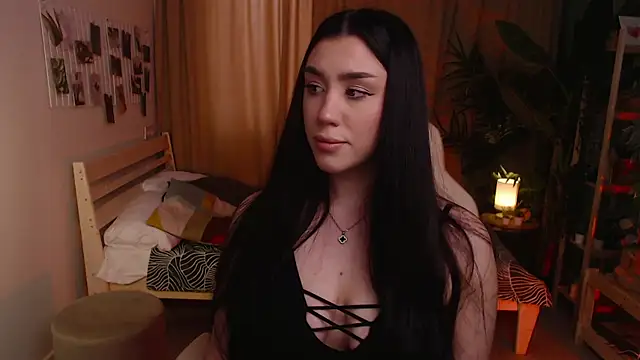 Winonna Ryder online show from March 19, 2026, 7:45 am