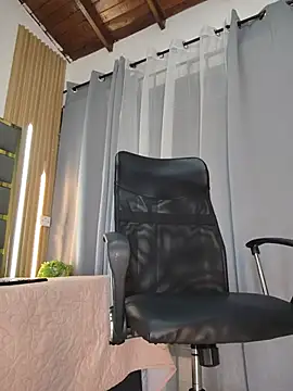 Oliver bigblack cock online show from May 25, 2026, 7:09 pm
