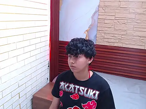 mauren icarus online show from March 12, 2026, 8:37 pm