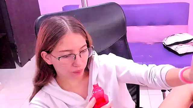 blondie dity squirt online show from April 8, 2026, 11:54 am