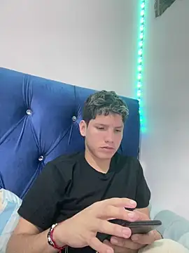 Theus26  online show from March 24, 2026, 11:54 pm