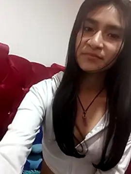 KarolaMendez online show from March 19, 2026, 9:19 pm
