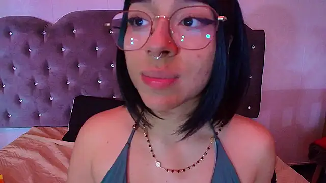 Amarantha rosse online show from April 18, 2026, 7:58 pm