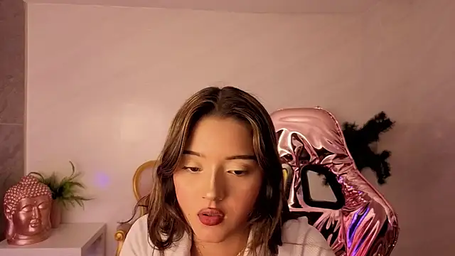 veronicaa s online show from June 10, 2026, 8:41 pm