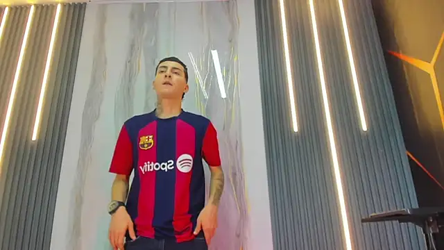 Snapshot of guys_hard_cock19 chatting on March 12, 2026, 10:05 pm guys hard cock19 online show from March 12, 2026, 10:05 pm