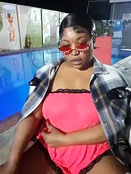 Snapshot of ShavePussyFatAssxx chatting on June 24, 2026, 4:06 pm ShavePussyFatAssxx online show from June 24, 2026, 4:06 pm