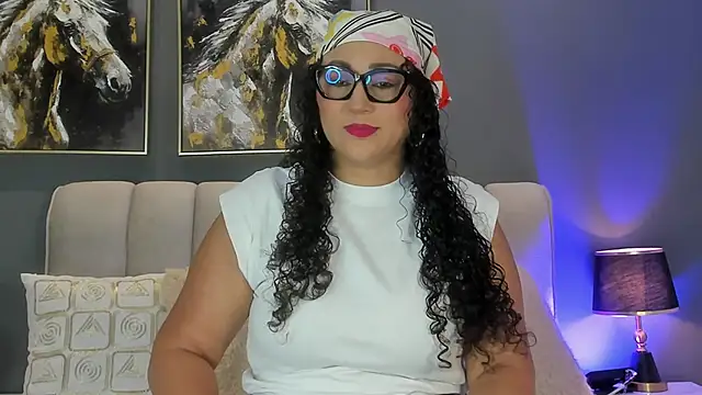 VaniaRouse online show from April 30, 2026, 12:44 pm