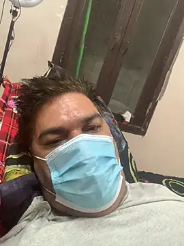 Snapshot of urb0nd chatting on March 25, 2026, 2:17 am urb0nd online show from March 25, 2026, 2:17 am