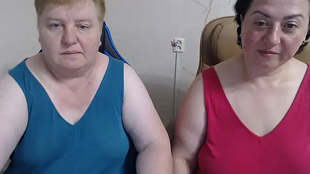 Snapshot of Lindy-Jeanie chatting on June 25, 2026, 7:18 pm Lindy-Jeanie online show from June 25, 2026, 7:18 pm