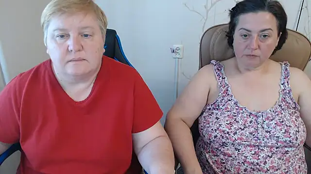 Snapshot of Lindy-Jeanie chatting on July 29, 2026, 5:00 pm Lindy-Jeanie online show from July 29, 2026, 5:00 pm