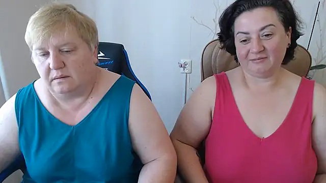 Snapshot of Lindy-Jeanie chatting on August 2, 2026, 8:35 am Lindy-Jeanie online show from August 2, 2026, 8:35 am