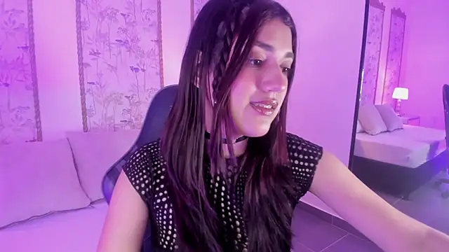 Snapshot of cristin_collins chatting on May 27, 2026, 2:30 am cristin collins online show from May 27, 2026, 2:30 am