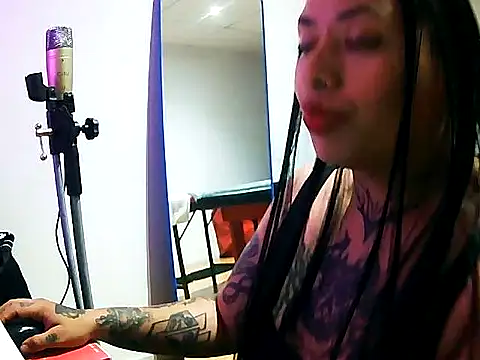 Snapshot of kinki_vi chatting on March 14, 2026, 4:07 am kinki vi online show from March 14, 2026, 4:07 am