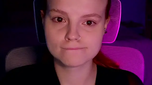 mollybossy online show from March 29, 2026, 12:10 am