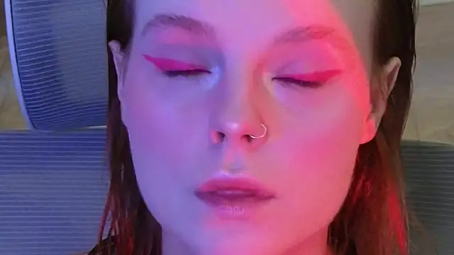 mollybossy online show from April 14, 2026, 7:58 am