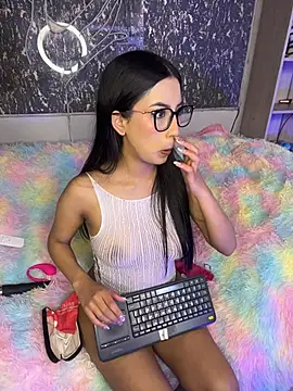 Gretel Streit online show from July 29, 2026, 3:48 am