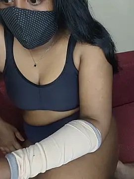 Maya-Tamil online show from May 14, 2026, 4:36 pm