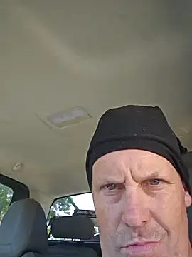 strokingjoe14585 online show from April 22, 2026, 8:43 pm