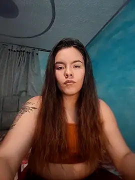 Snapshot of Estrella_2407 chatting on March 16, 2026, 3:01 am Estrella 2407 online show from March 16, 2026, 3:01 am