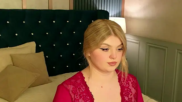 WendyPage online show from April 28, 2026, 2:27 am