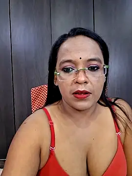 hornyrosy321 online show from June 2, 2026, 5:37 pm