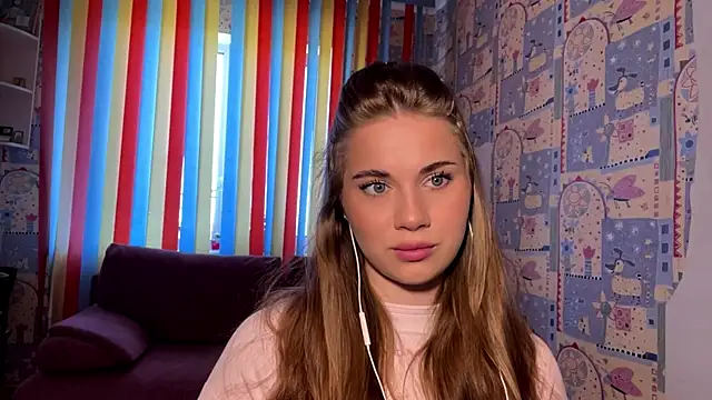 Snapshot of Miss_Blessnyth chatting on June 4, 2026, 6:08 am Miss Blessnyth online show from June 4, 2026, 6:08 am