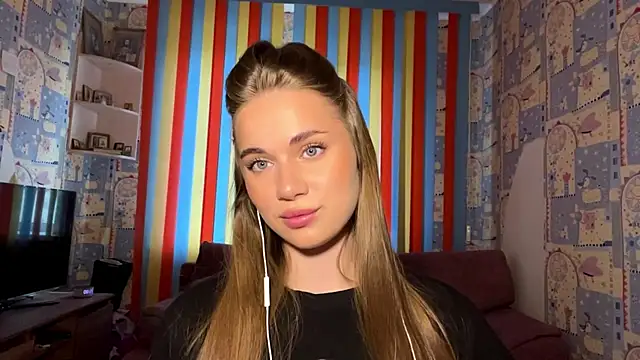 Snapshot of Miss_Blessnyth chatting on June 17, 2026, 4:26 am Miss Blessnyth online show from June 17, 2026, 4:26 am