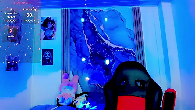 blonde queen- online show from April 10, 2026, 7:18 pm