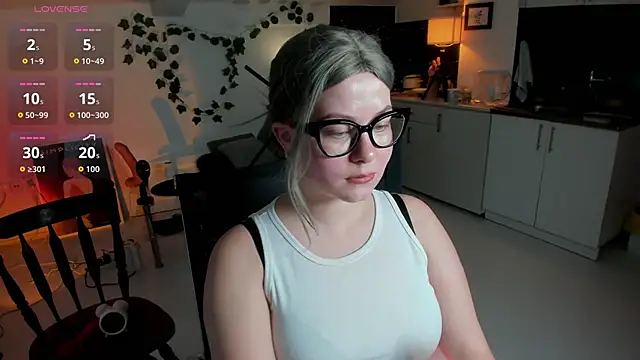 Snapshot of VexaVeylish chatting on March 31, 2026, 4:18 pm VexaVeylish online show from March 31, 2026, 4:18 pm
