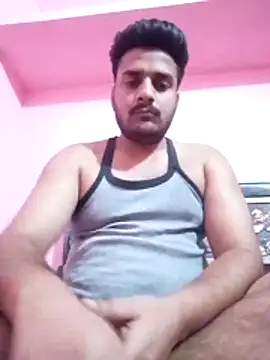 Decentlover67 online show from April 30, 2026, 5:41 pm