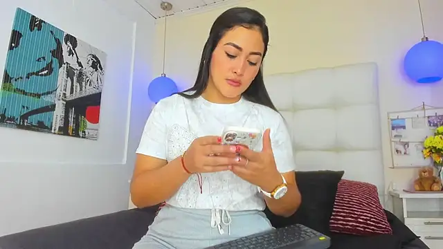 Tatiana24  online show from April 10, 2026, 9:30 pm