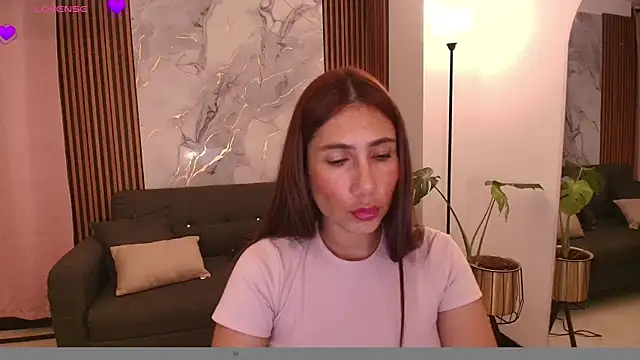 Snapshot of LucyBecker chatting on June 24, 2026, 3:38 am LucyBecker online show from June 24, 2026, 3:38 am