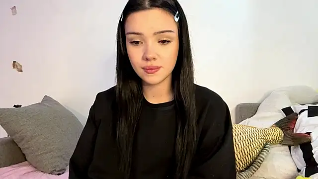 Snapshot of BeckyAurielle chatting on June 17, 2026, 2:07 pm BeckyAurielle online show from June 17, 2026, 2:07 pm
